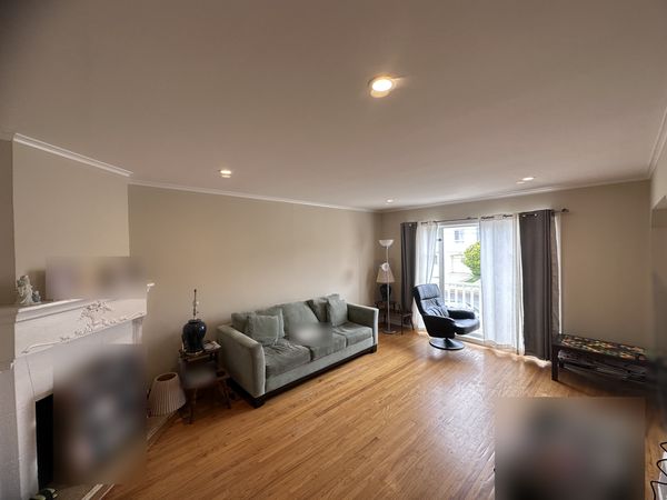 Living room with recessed ceiling lights β Zion Electric Inc., San Leandro electrician